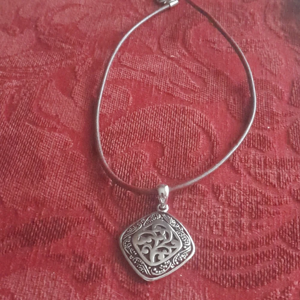 LIA SOPHIA SILVER TONE MEDALLION NECKLACE - Picture 3 of 3